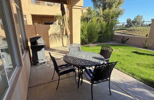 Island at Ocotillo House | Modern Golf Course/Water View House with Hot Tub - 3 Bedroom - 2 King Mattresses