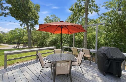 Hampton Bays House | Modern Hampton Bays Cottage near BEACHES & TOWN cottage