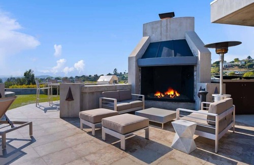 Trousdale Estates Villa | Modern Muse