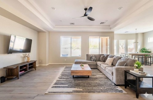 South Mountain House | Modern Phoenix Retreat & Open-Concept Living Area!
