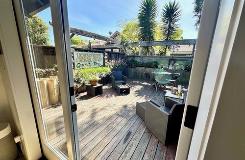 Fairview Park Apartment | Modern Rockridge Studio with Private Deck