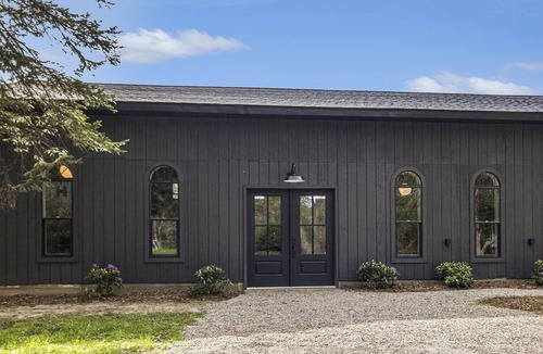 Ann Arbor House | Moeder's: Accommodations and Event Space
