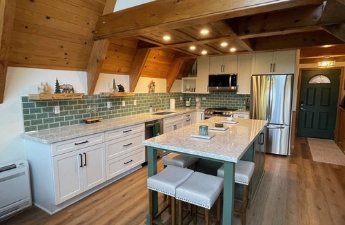 Cedar Glen Cabin | Mountain modern A-Frame near Lake Arrowhead. Just remodeled! 2 units for 1 price