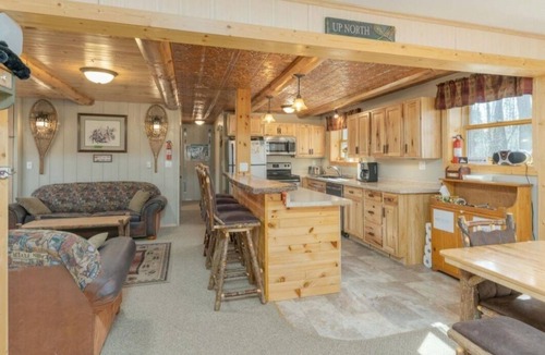 Stambaugh House | Mountain View Lodge - Lower - 3 Bedroom Duplex with Hot Tub in Ski Brule Village