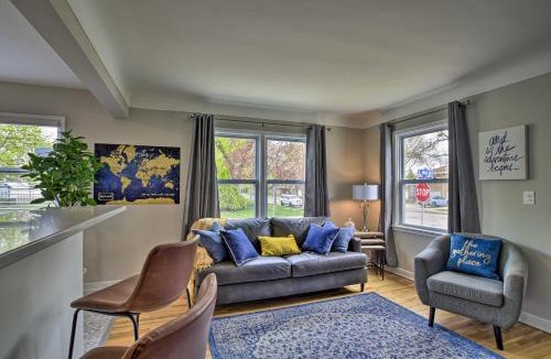 Hiawatha House | Mpls Duplex w/WiFi & Kitchen: 5 Mi to Dtwn!