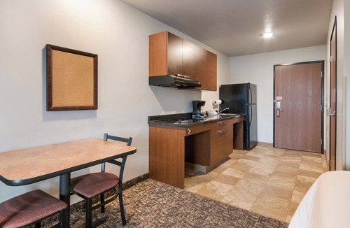 Wixom Hotel | My Place Hotel - Wixom/Novi/Detroit, MI