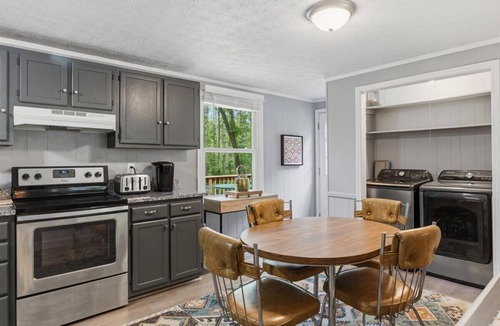 Brevard House | NEW! 2 Bd Home+ Office Closest Rental To The Brevard Music Center & Pet Friendly