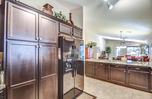 Sundance House | NEW! Executive Bungalow in West Valley Sleeps 8, weekly/monthly rates available