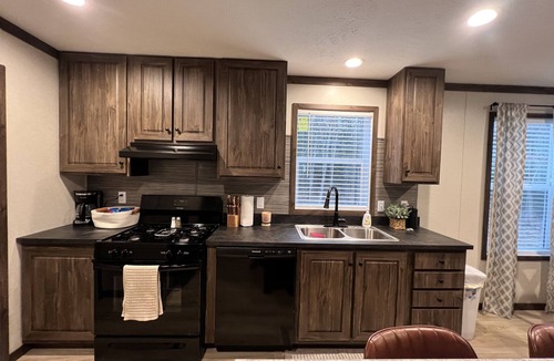 Roscommon House | New home 2.5 acres across from ORV trails, close to Higgins Lake & Ausable River