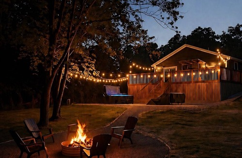 South Haven House | New Remodel on Black River with Hot Tub, Kayaks, Gym, Fireplace, & Game Room