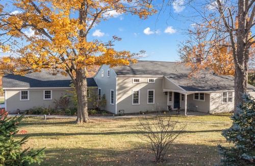 Claverack-Red Mills House | Newly renovated farmhouse on organic farm near Hudson and the Berkshires