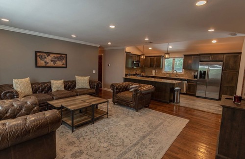 Clearwater Beach House | Newly Renovated. New Finishing, Solar Heated Pool on Half Acre, With.