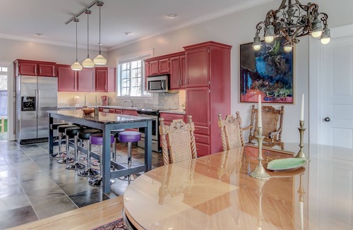 South Haven House | North Shore 6Bed/5-1/2 Bath,Pool,Fire Pit, Beach, Decks, Fireplace