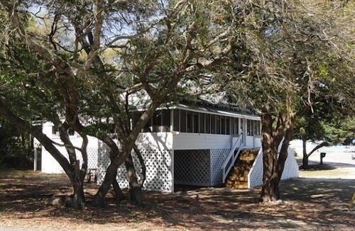 Ocean Drive Cottage | Nostalgic Cottage-Best Porch View in OD! Steps to the Beach & Main Street