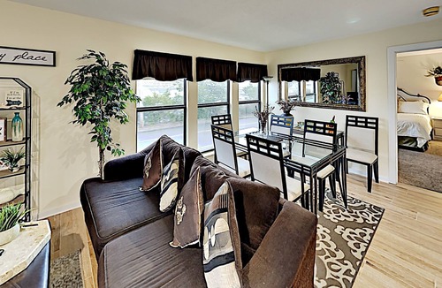 Myrtle Beach Condo | Ocean Bridge B14 2BR 2BA 2nd Row Condo near popular Shore Drive - Winter Rental Friendly