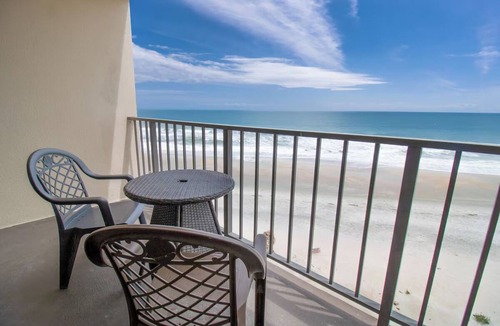 Litchfield by the Sea Hotel | Oceanfront Escape at Litchfield Beach | Pool & Beach Access