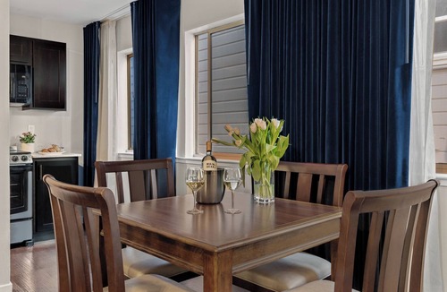 Fisherman's Wharf Resort | OFFICIAL LISTING | Wyndham - Suites at Fishermans Wharf 1BR w/Free WiFi & More!