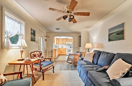Bedford House | Ottawa Lake Home w/BBQ & Patio, 15 Mi to Toledo