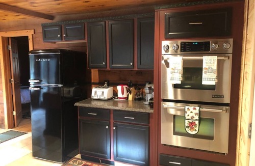 Paradise House | Peaceful Couples Getaway in Lake Superior Forest