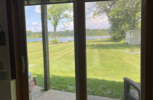 East Leroy Apartment | Peaceful & Relaxing Battle Creek Lake Place┃Kayaks, Paddle Boards & Fire Pit
