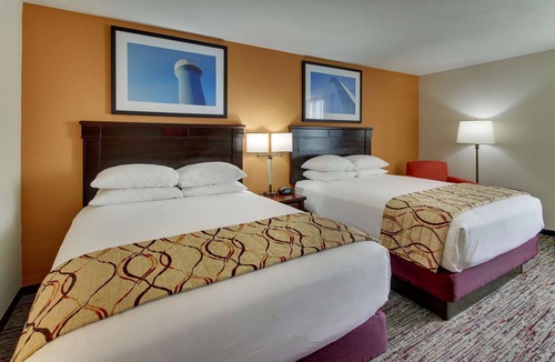 Arnold Hotel | Pear Tree Inn St. Louis Arnold
