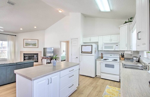 Toilla Segunda Cottage | Pensacola Beach Home: 1 Block to Beach Access