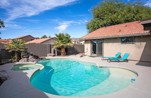 Mountain Park Ranch House | Phoenix/Ahwatukee Resort House w/Pool & Jacuzzi