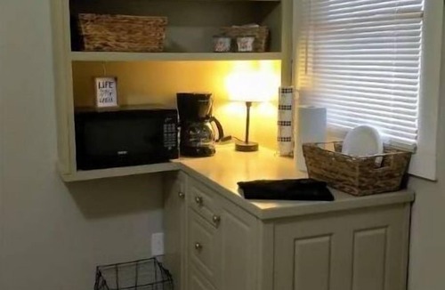 Frank House | Plumtree Mountain Retreat Studio #4