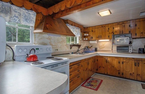 Pisgah Forest House | Pops Place - Rustic Cain on Fishing Pond