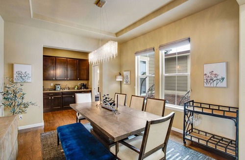 Windsor House | Prime Location | EV Outlet | Pets Ok - Sleeps 14
