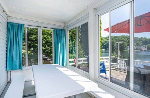 Smyrna House | Priscilla's Place: Big Pine Island Lake Retreat