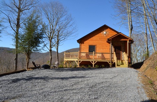 Cranberry Falls Cabin | Private and quiet mountain getaway.