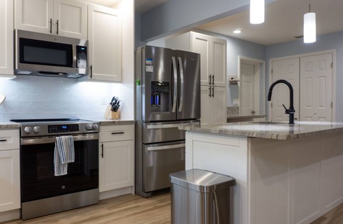 Siesta Key Village House | Private Home 2bed 2bath King Bed Spa