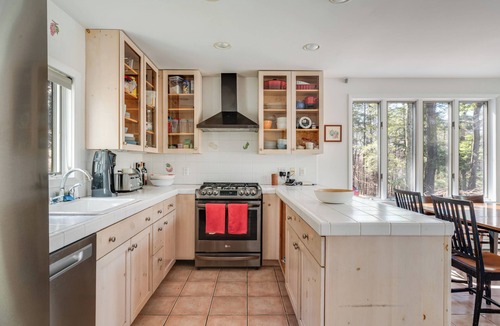 Shady House | PVT RETREAT in Woodstock 4Br, Htd. Pool, Hot Tub, Min. to Town