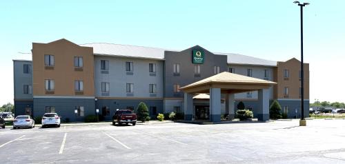 Litchfield Hotel | Quality Inn Litchfield Route 66