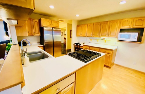Bayfield House | Quality, modern home with Lake Superior & Madeline Island Views & Sauna