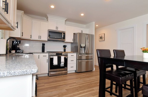 Berea Apartment | Quiet, Luxury Home w/Garage - Minutes from The Pinnacles and I-75.
