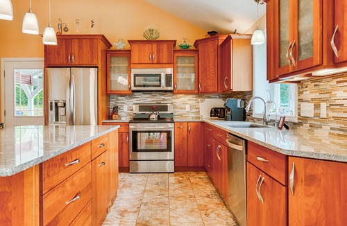 Town of Milo Cottage | Rapalee Retreat - Wine and Lake Lovers Take Notice!