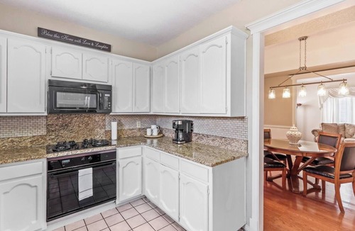 Bandolero - Tarascas House | Ready for immediate move in! 4 Bdrooms, West EP