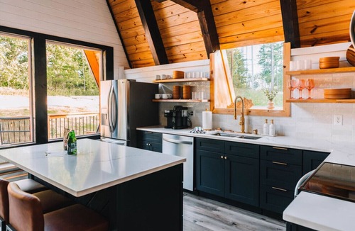 Campton Cabin | Red River Gorge A-Frame w/Hot Tub + Deck Views