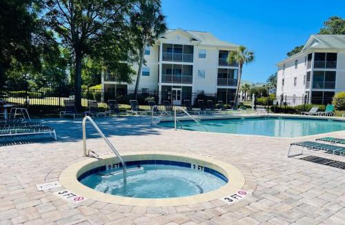 Carolina Forest House | River Oaks great condo with golf course view