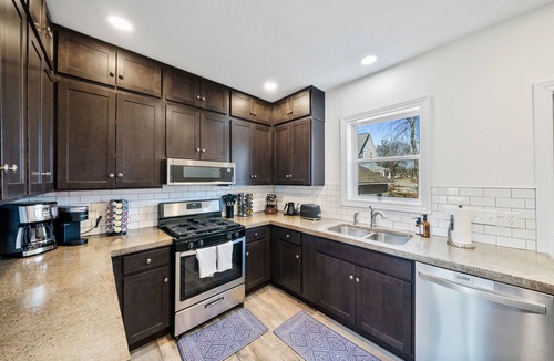 Elkhart House | River View 3BR/2.5BA | 5m DT Elkhart, 30m ND