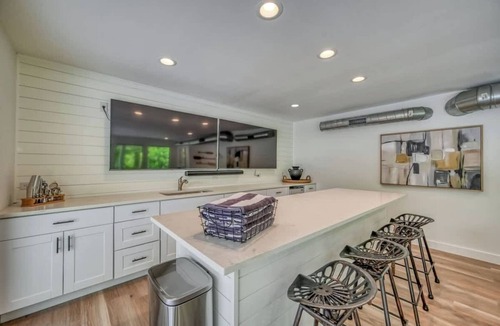 Canyon Lake House | Riverfront | Firepit & Gameroom!