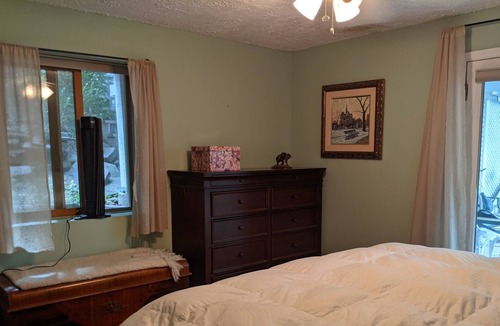 Ulster Park House | Riverfront property in the beautiful Hudson Valley with many outdoor activities.