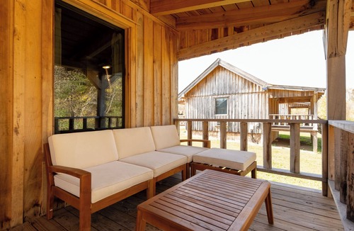 Smithville Cabin | Romantic Creekside Cabin, Fire Pit + Stargazing