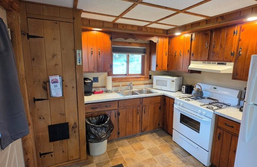 Gaines Cabin | Rough Cut Lodge - Hickory Cabin