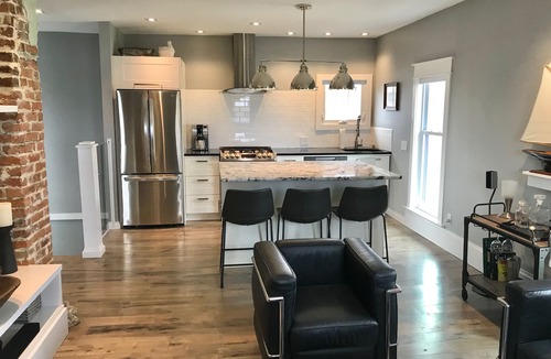 Charlevoix Apartment | SAVE. 30% UNTIL JUNE 16 2026. ONE BLOCK DOWNTOWN HARBOR AND RESTAURANTS