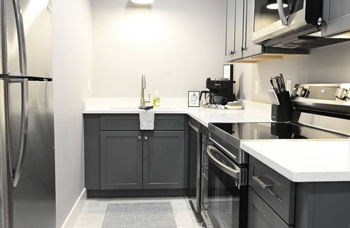 Mancelona Condo | Schuss Mountain. 2 bedroom, 1.5 bath Sleeps 6. Pool Dog Friendly boat parking
