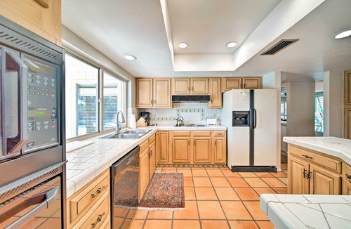 Buenavante House | Scottsdale Oasis w/Fruit Trees, Sport Court & Spa