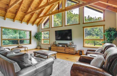 Great Meadows House | Secluded Cabin w/Boats < 6 Mi to Jenny Jump!